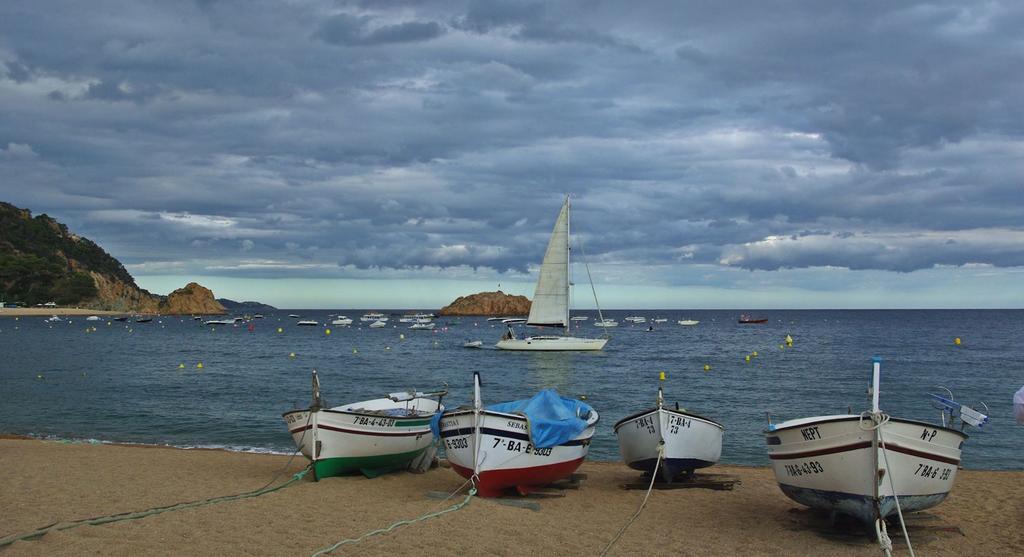 Lets Holidays Cozy Apartment 70 M. From The Beach In Tossa Tossa de Mar Dış mekan fotoğraf